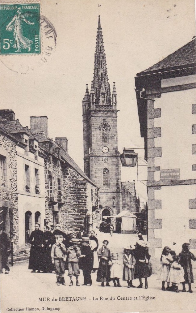 enfants devant l'auberge